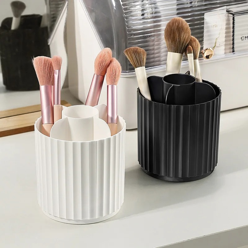 Makeup Brush Holder with Lid 3 - Beauty Makeup Desk recension och pris