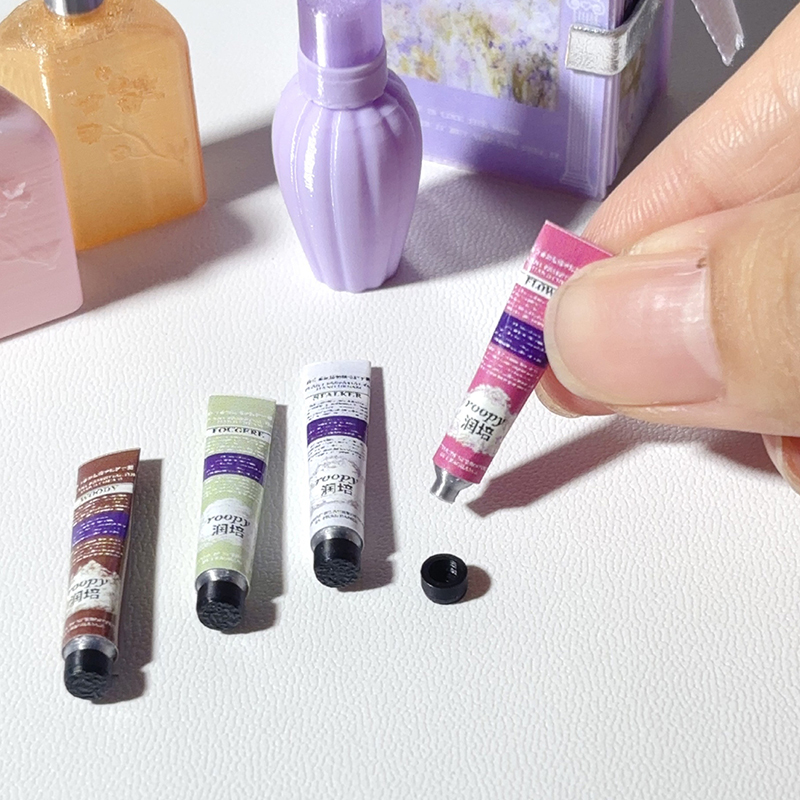 2pcs Dollhouse Scene Miniature - Makeup Beauty House recension och pris